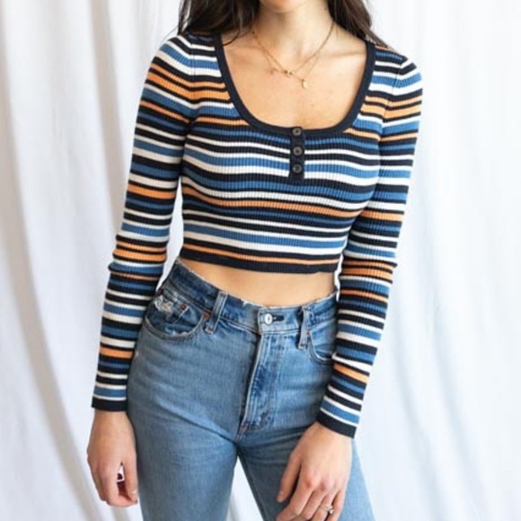 American Eagle Outfitters Tops - American Eagle Ribbed Cropped Henley